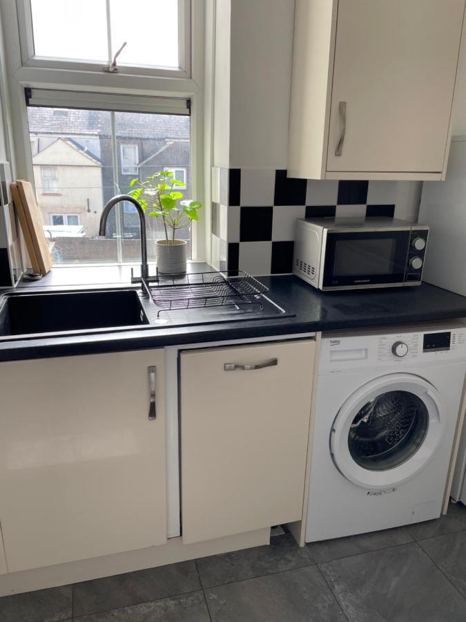 2 Bed Apartment Close To City Centre Кардиф Екстериор снимка