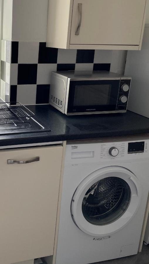 2 Bed Apartment Close To City Centre Кардиф Екстериор снимка